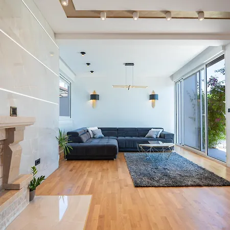 Diamond Znjan With & Sea View Split